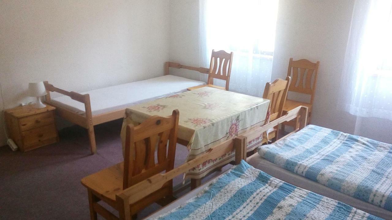 Pronajem Pokoju Belle Vue Apartment วรานอฟ นาด ดิยี ภายนอก รูปภาพ